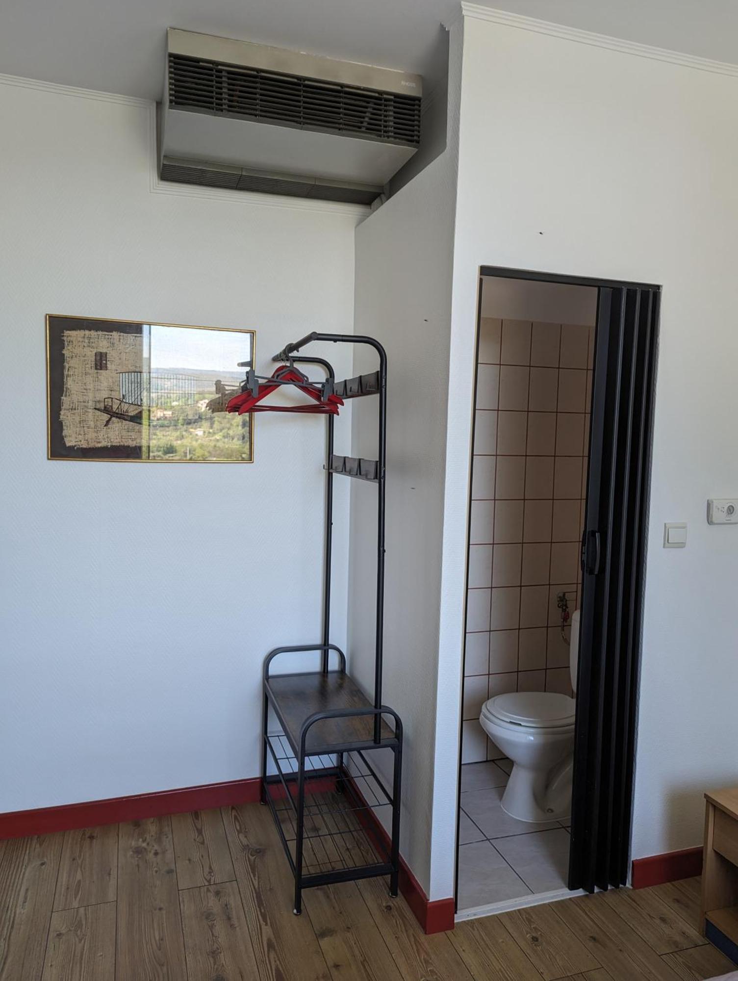 Auberge Des Pins Aubenas Esterno foto