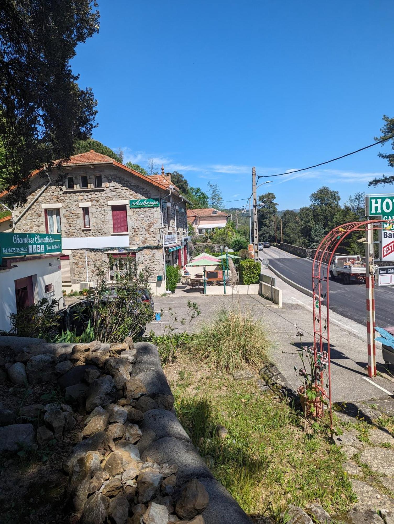 Auberge Des Pins Aubenas Esterno foto